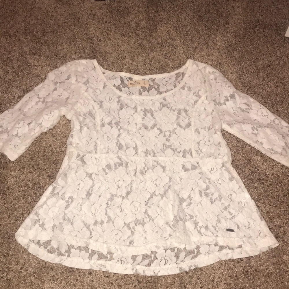 cute top NEVER WORN!!